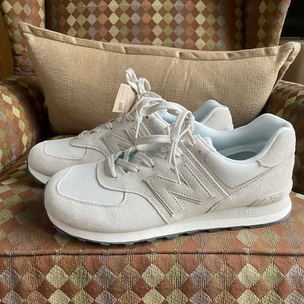 New Balance 574 Brand New